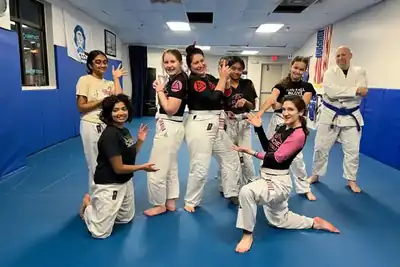 Women's Self Defense Jiu-Jitsu students at Han Mi